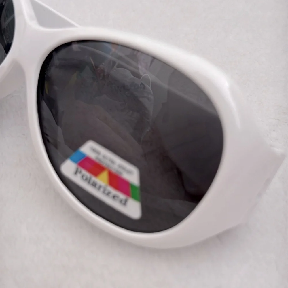 {NWT} JBanz | Retro Banz Polarized Wrap Around Kids Sunglasses White/Black 4-10Y